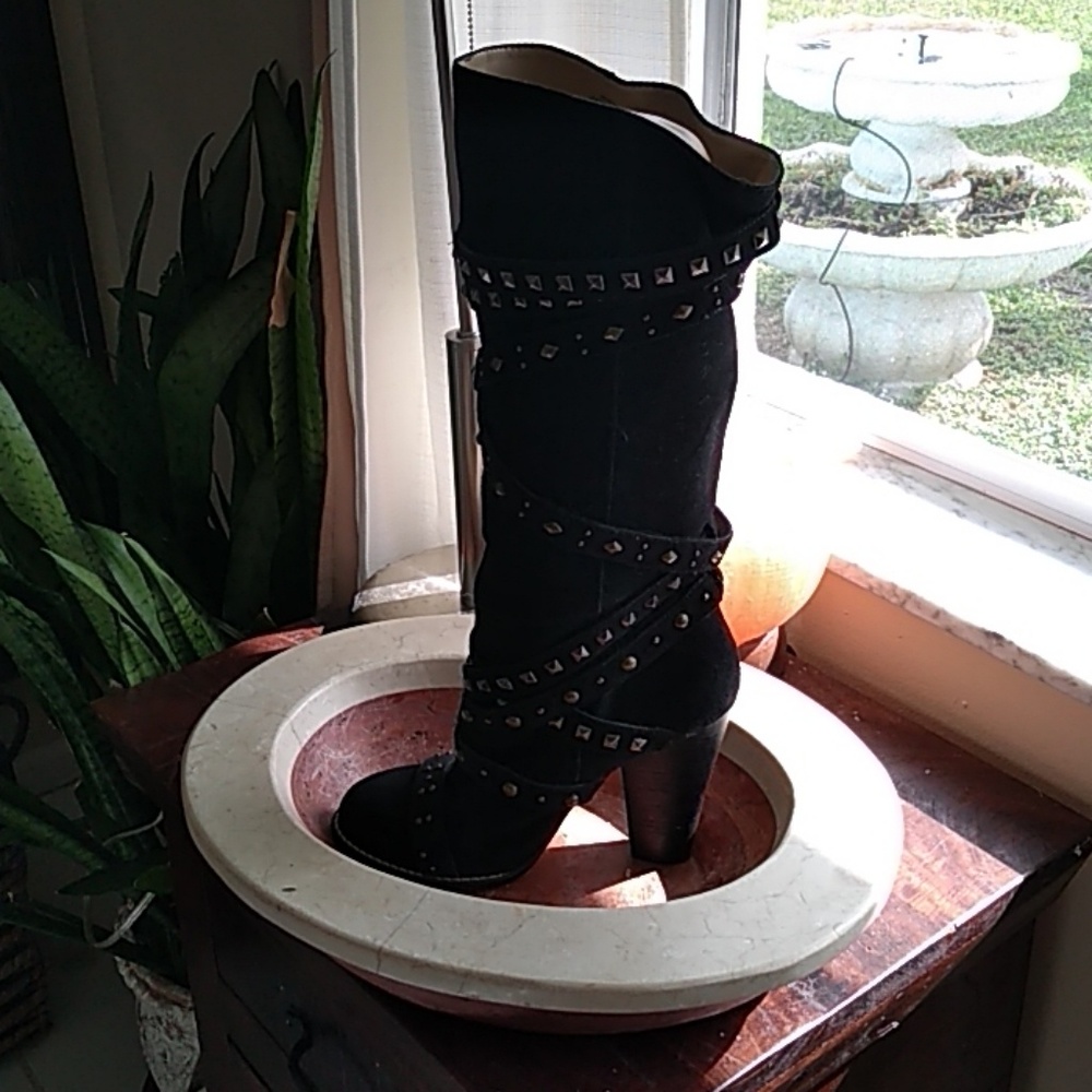Rachel Roy boots. Like new!!!